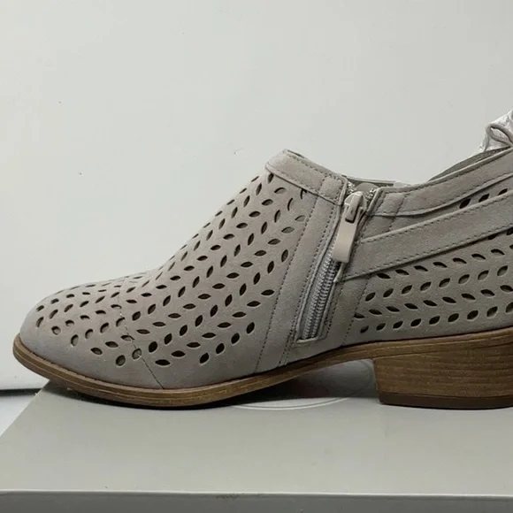 NIB women’s Bella Cara Gray ankle boots, size 9 - Picture 3 of 7